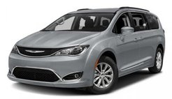 2017 Chrysler Pacifica Touring L FWD