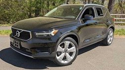 2022 Volvo XC40 T5 Momentum