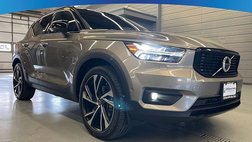 2022 Volvo XC40 T5 R-Design
