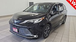 2025 Toyota Sienna Platinum 7-Passenger