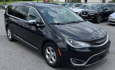 2018 Chrysler Pacifica Hybrid Limited