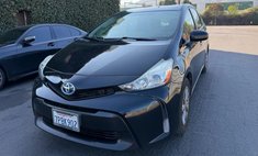 2015 Toyota Prius v Two