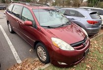 2010 Toyota Sienna XLE