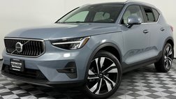 2023 Volvo XC40 B5 Plus Bright Theme