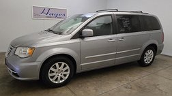 2016 Chrysler Town and Country Touring