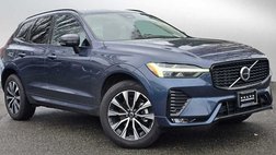 2025 Volvo XC60 B5 Core Dark Theme