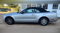 2006 Ford Mustang V6 Deluxe