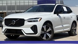 2023 Volvo XC60 Recharge T8 Plus Dark Theme