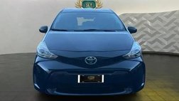 2015 Toyota Prius v Three