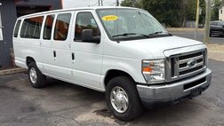 2010 Ford E-Series XL Extended Van 3D