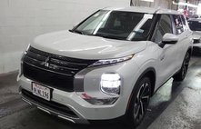 2024 Mitsubishi Outlander PHEV SE