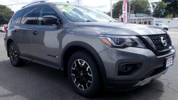 2020 Nissan Pathfinder SV