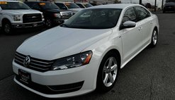 2014 Volkswagen Passat Wolfsburg Edition