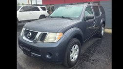 2011 Nissan Pathfinder LE