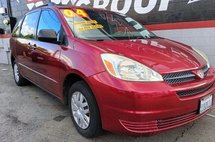 2004 Toyota Sienna CE