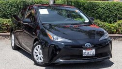 2020 Toyota Prius LE