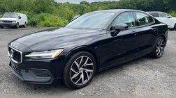 2020 Volvo S60 T6 Momentum