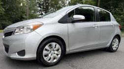 2013 Toyota Yaris LE 5-Door AT
