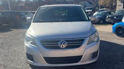 2012 Volkswagen Routan SE