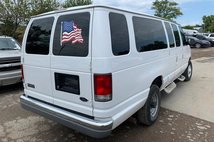 2000 Ford E-350 XLT SD
