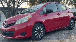 2013 Toyota Yaris LE 5-Door AT