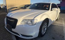 2017 Chrysler 300 Limited