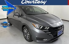 2023 Nissan Versa SV