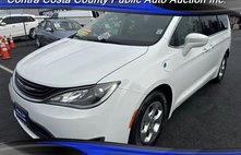 2017 Chrysler Pacifica Hybrid Touring Plus