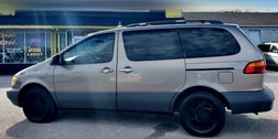 1999 Toyota Sienna LE