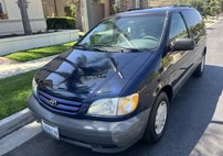 2003 Toyota Sienna CE