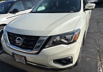 2017 Nissan Pathfinder Platinum