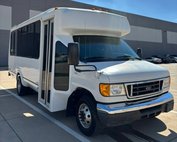 2005 Ford E-350 Base