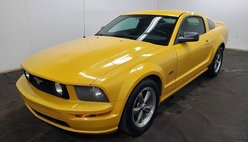 2005 Ford Mustang GT Premium