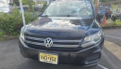 2013 Volkswagen Tiguan S 4Motion