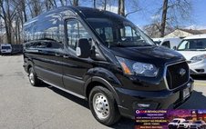 2024 Ford Transit XLT w/Medium Roof