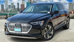 2022 Audi e-tron quattro Premium