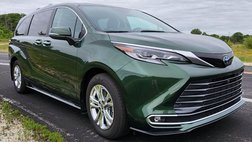 2023 Toyota Sienna XLE FWD 8-Passenger (Natl)