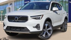 2025 Volvo XC40 B5 Plus Bright Theme
