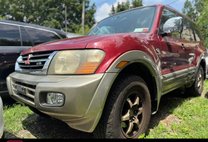 2001 Mitsubishi Montero Limited