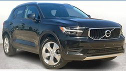 2022 Volvo XC40 T5 Momentum
