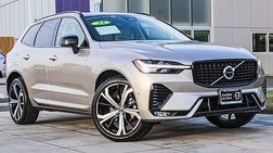 2024 Volvo XC60 B5 Ultimate Dark Theme