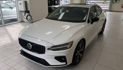 2024 Volvo S60 B5 Core Dark Theme