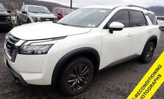 2023 Nissan Pathfinder SV