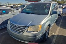 2009 Chrysler Town and Country Touring