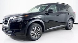 2023 Nissan Pathfinder SV