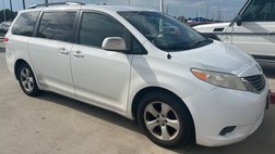 2014 Toyota Sienna LE