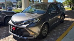 2023 Toyota Sienna XLE