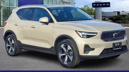 2025 Volvo XC40 B5 Core Bright Theme