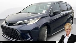 2022 Toyota Sienna XSE 7-Passenger