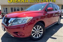 2016 Nissan Pathfinder S